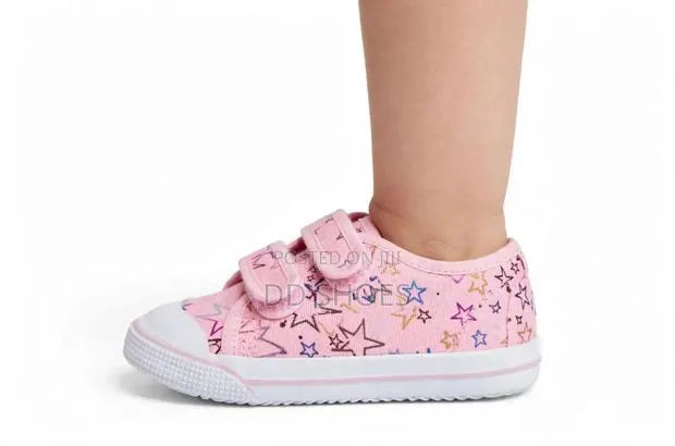 Pink Baby Girls Sneakers With Star Print and Double Velcro · Photo 2