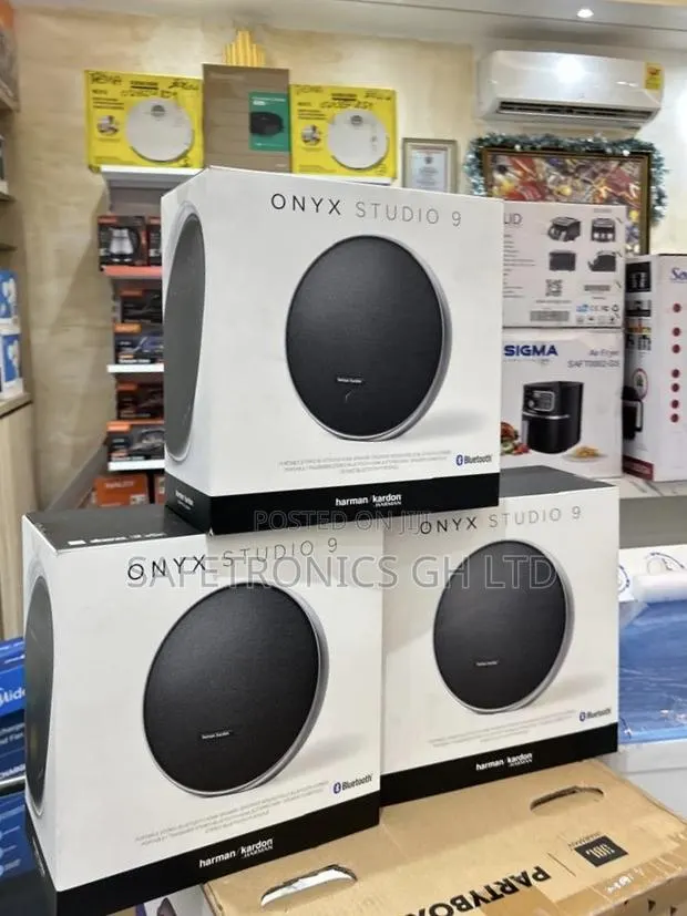 Get Onyx Studio 9 Bluetooth Electric Black Speaker · Photo 1