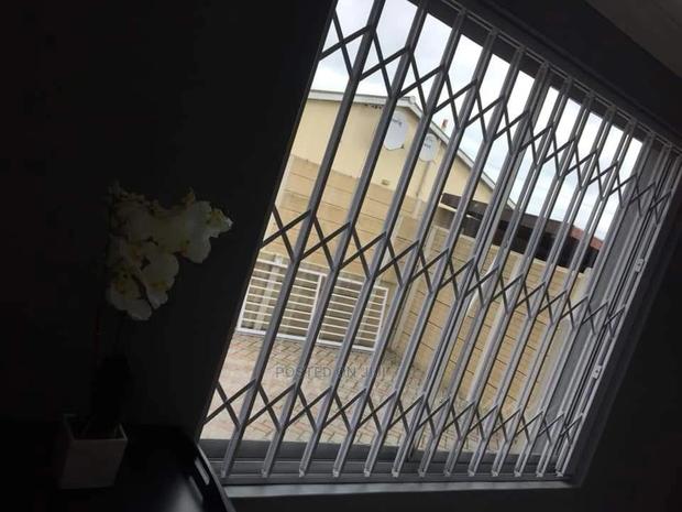 Galvanize Collasable/Folding Burglaprof Windows and Doors · Photo 4