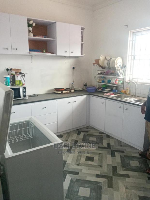 Exe 2-Bedrooms Apartment With AC Dansoman · Photo 2