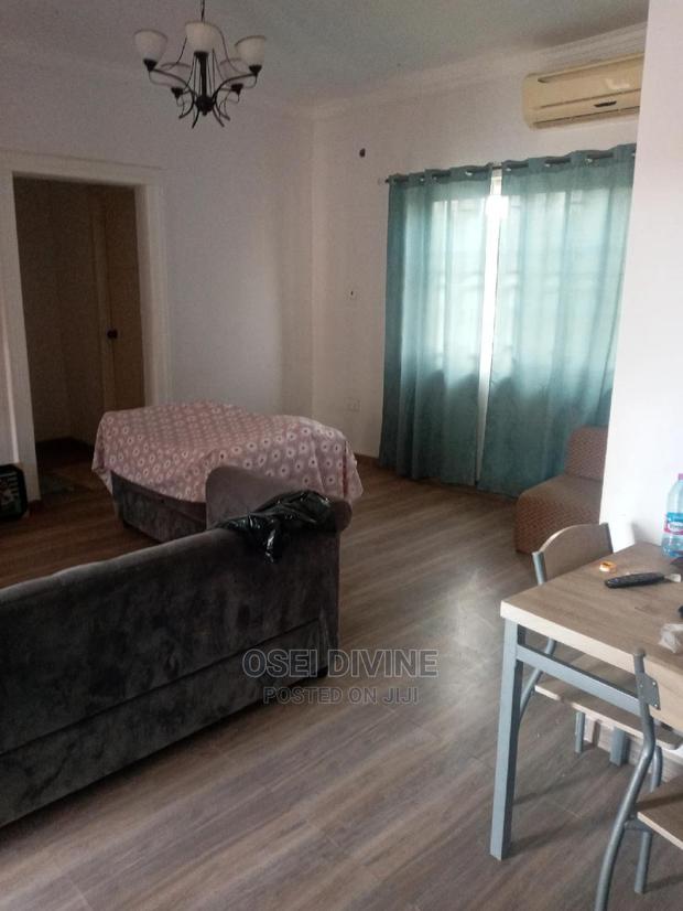 Exe 2-Bedrooms Apartment With AC Dansoman · Photo 1