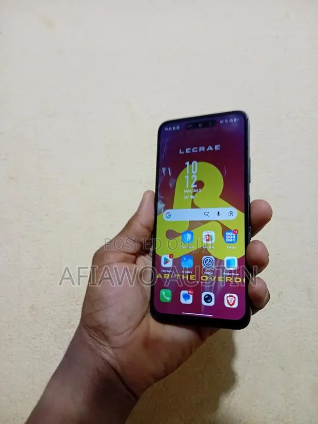 Infinix Hot 60 128 GB Black · Photo 1