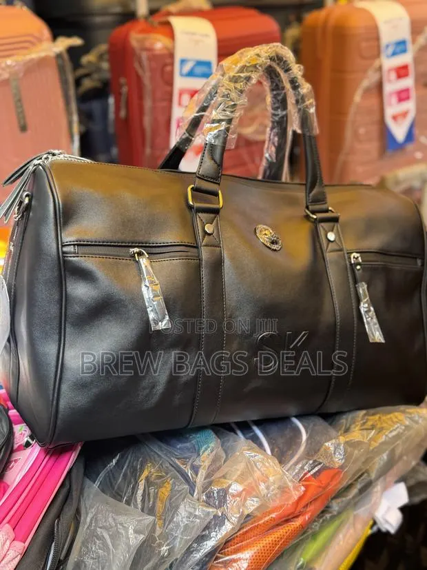 Premium Quality Sunsilk Pure Leather Large Duffle Traveling Bag. · Photo 1