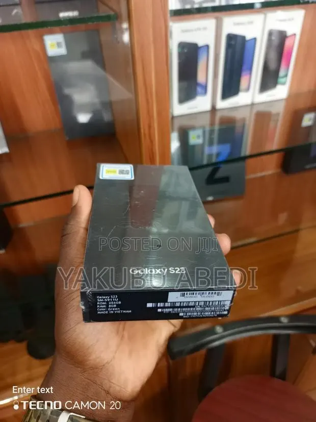 New Samsung Galaxy S23 256 GB Green · Photo 1