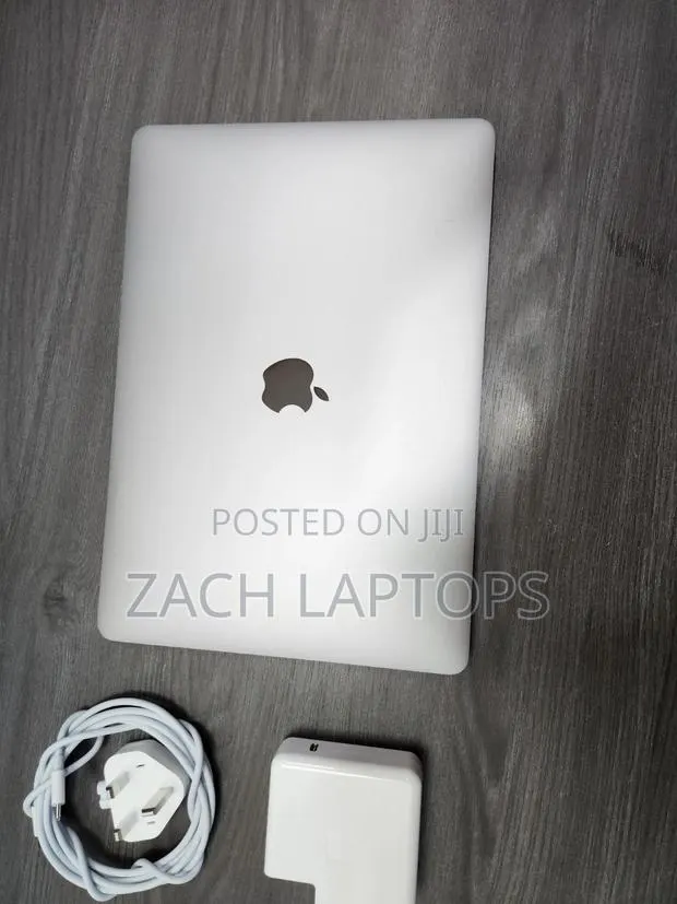 Laptop Apple MacBook Pro 2019 8GB Intel Core i5 SSD 256GB · Photo 1