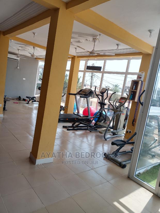 Executive Gym Center to Let · Photo 4