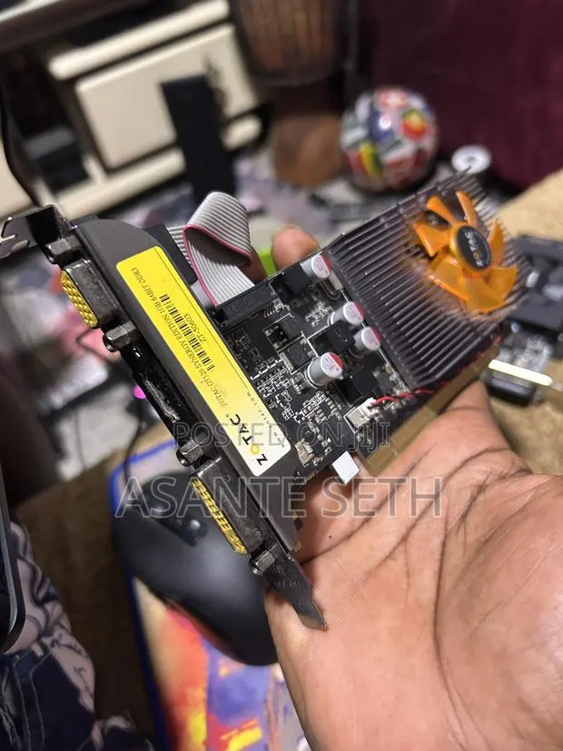 Powerful Nvidia Gt 520 1gb Ddr3 Graphics Card · Photo 1
