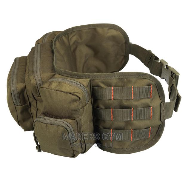 Waist Bag (7L)ARMOUR · Photo 2