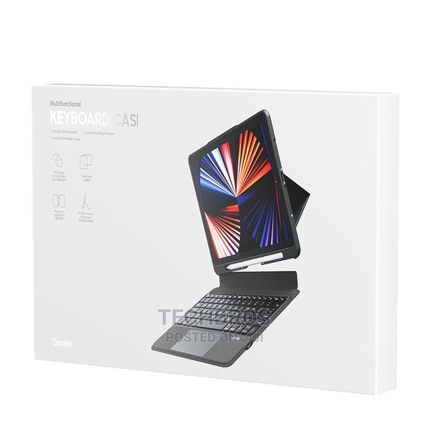 iPad Magic Keyboard Case 11 Inches · Photo 3