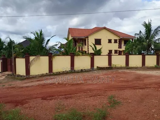 Furnished 8bdrm House in Atwima Kwanwoma for sale · Photo 1