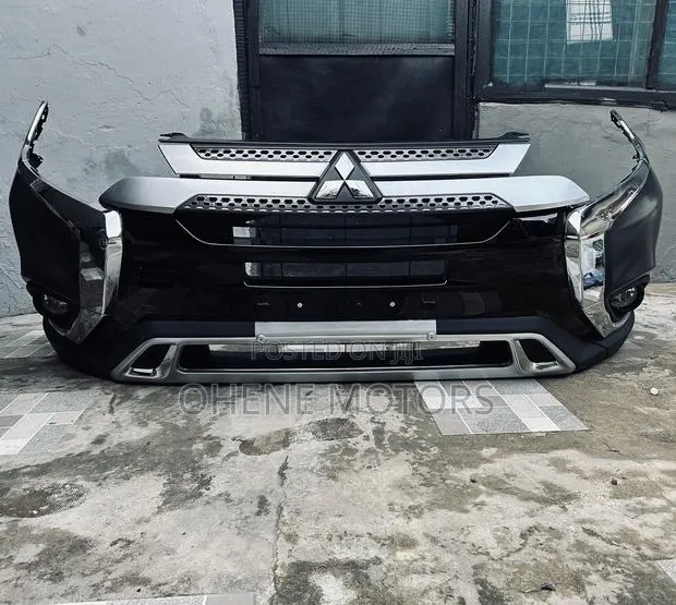 Mitsubishi Outlander 2019 -2020 Front Bumper Complete Available · Photo 1
