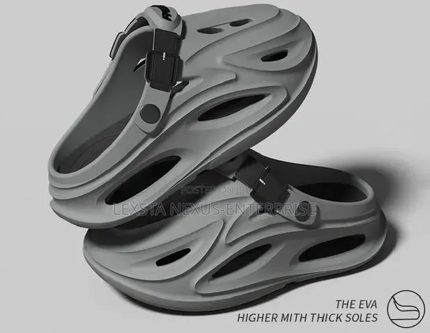Grey Crocs for Both Men and Women · Photo 1