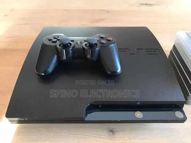 Ps3 Console With Games · Photo 1
