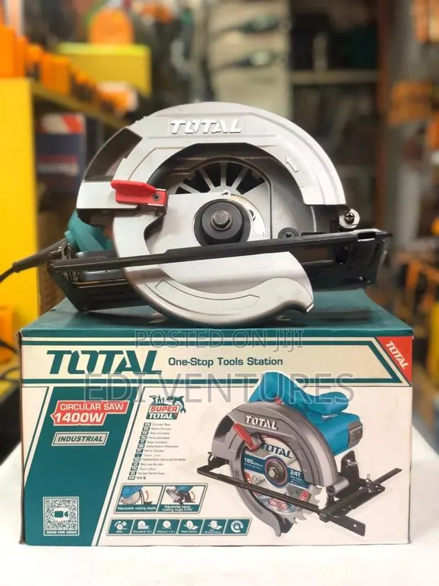 Total 1400w Circular Saw · Photo 1