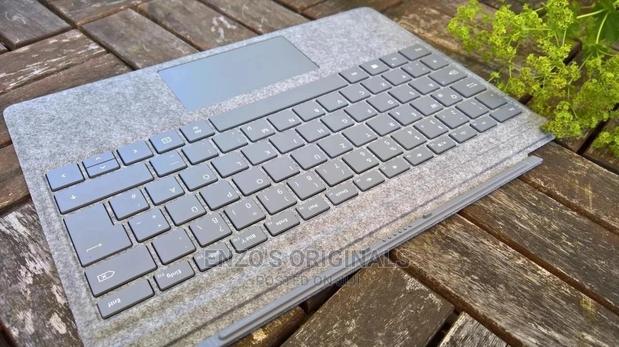 Microsoft Surface Pro 7 Alcantara Keyboard Platinum Original · Photo 4