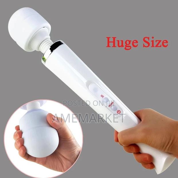 Huge Magic Wand Massager Vibrator.G-spot Clitoris Stimulator · Photo 2