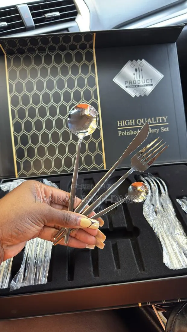 Cutlery Sets · Photo 1