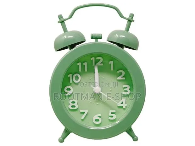 Small Classic Alarm Table Clock · Photo 1