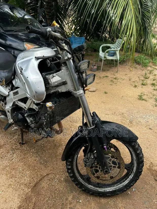 Suzuki V-Strom 2024 · Photo 1