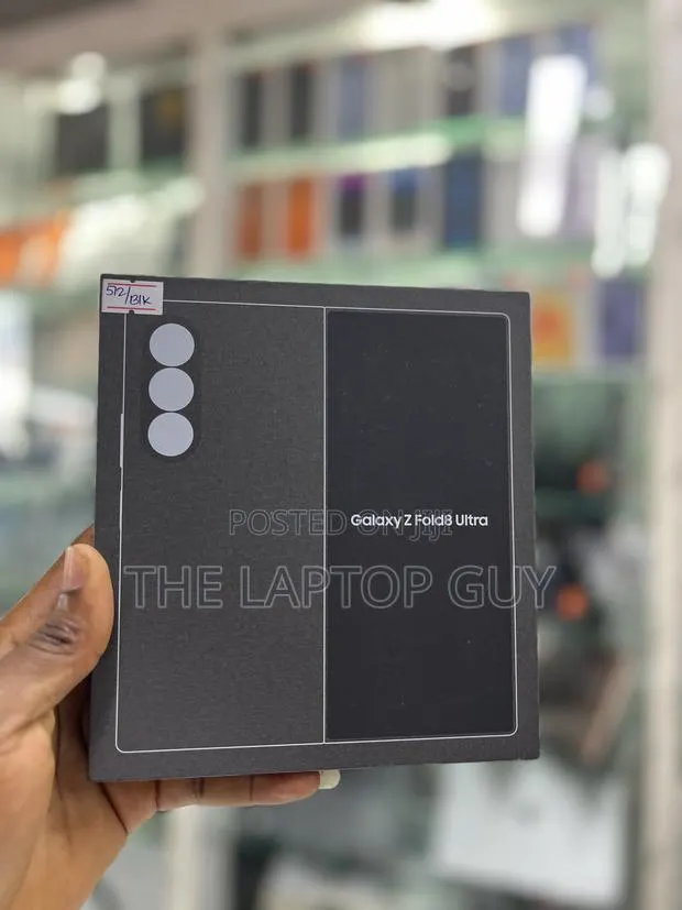 New Samsung Galaxy Z Fold8 Ultra 256 GB Black · Photo 1