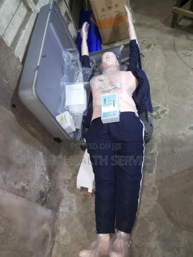 CPR Training Manikin (Whole Body) · Photo 1