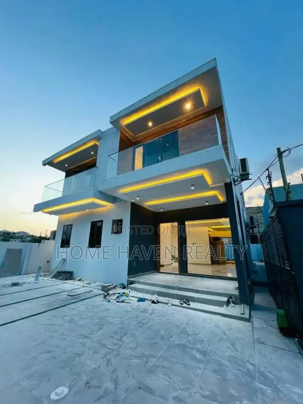 4bdrm House in Abokobi for sale · Photo 1