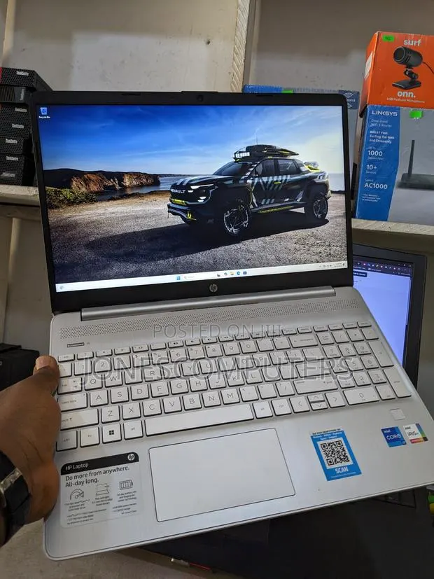 Laptop HP Pavilion 15 8GB Intel Core i7 SSD 512GB · Photo 1