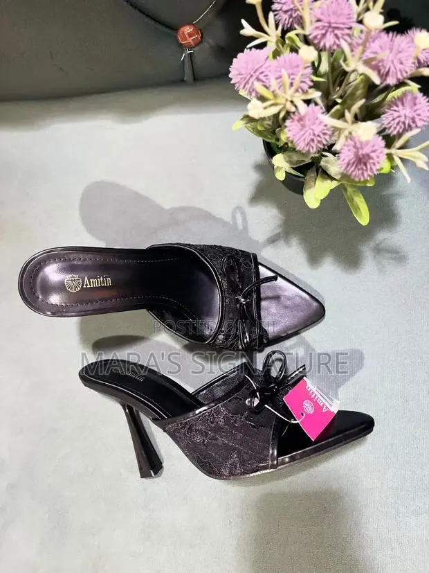 Amitin Black Lace Bow Pointedmule Heel · Photo 1