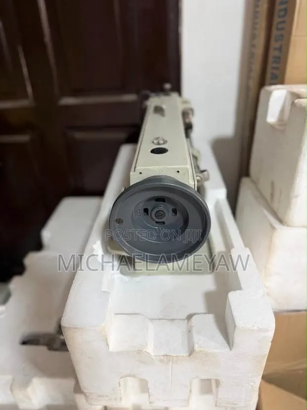 Leather Sewing Machine · Photo 6
