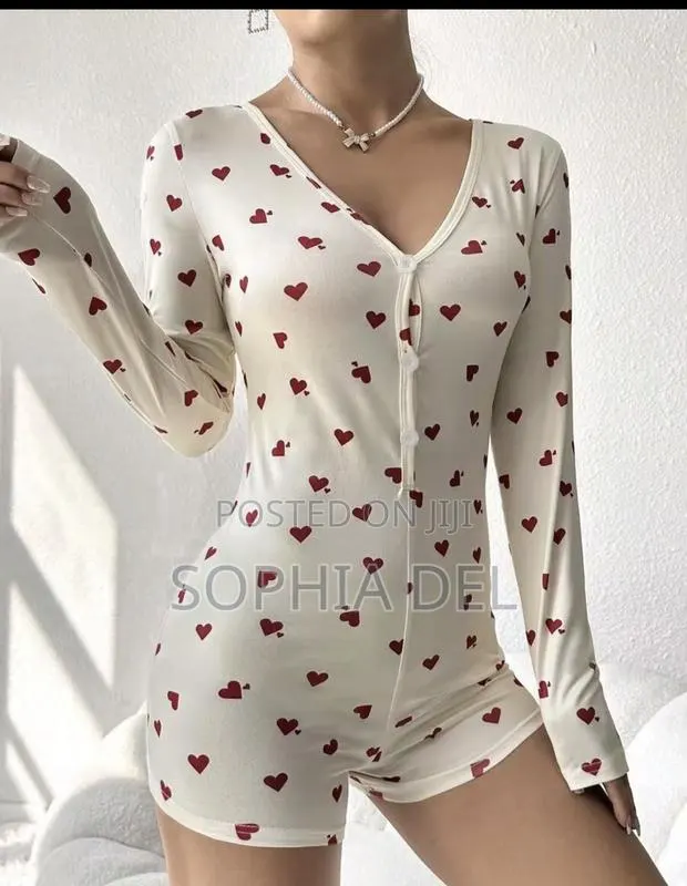 Long Sleeve Bodysuit · Photo 1