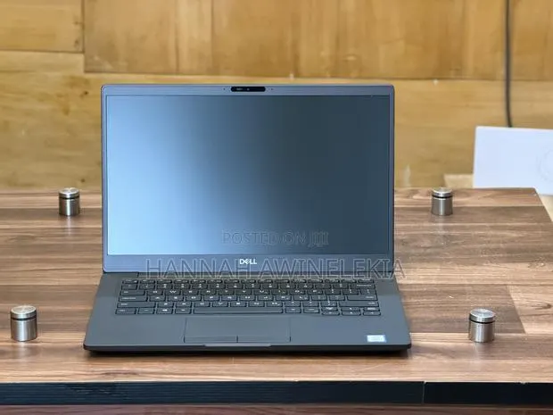 Laptop Dell Latitude 7300 8GB Intel Core i7 SSD 256GB · Photo 1