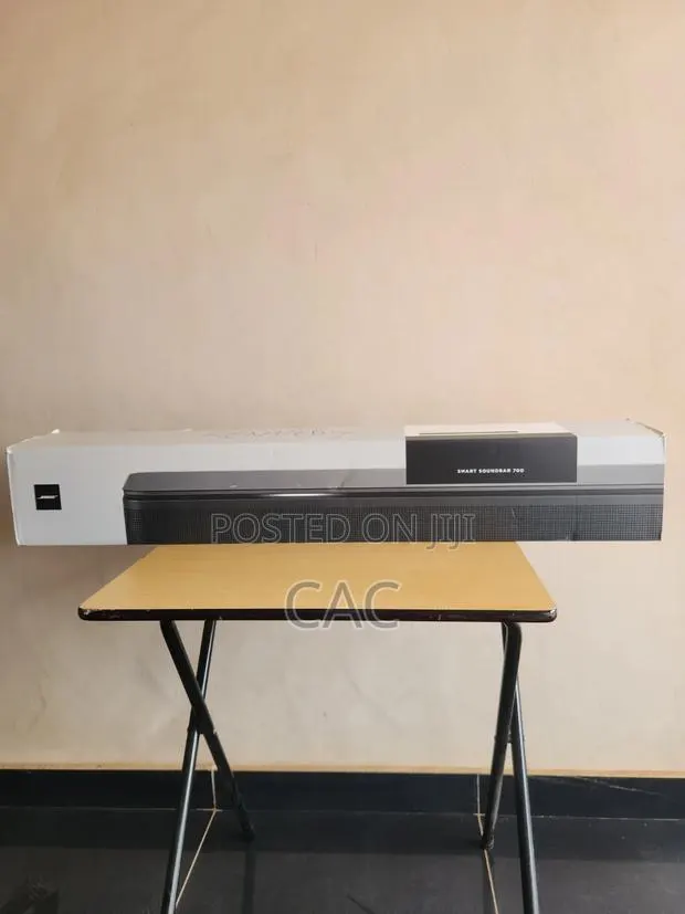 Bose Smart Soundbar 700 Bluetooth Wifi · Photo 1