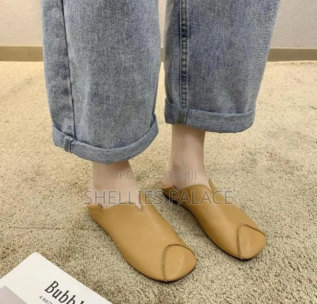 New Women Shoes Spring Autumn · Photo 1