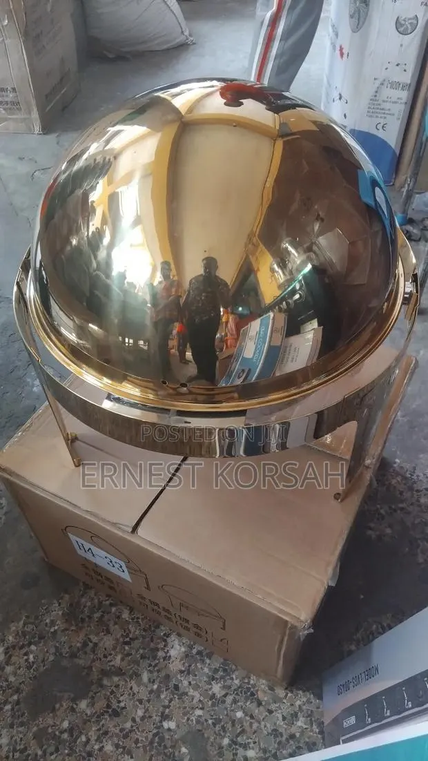 Egg-Shaped Luxurious Chafing Dish · Photo 1