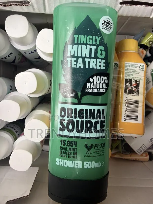 Tingly Mint & Tea Tree Body Wash · Photo 1