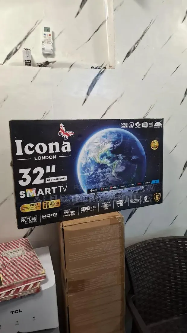 Icona 32-Inch Smart TV · Photo 1