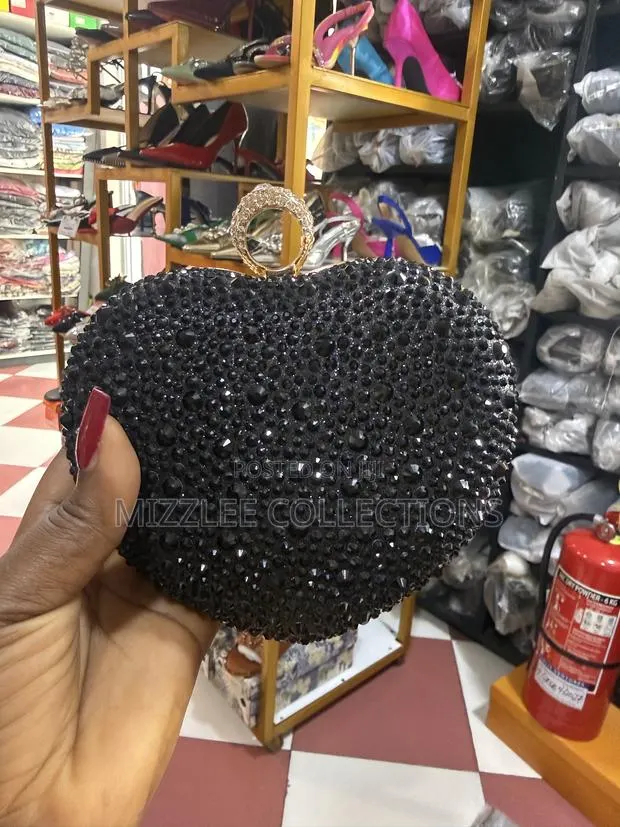Quality Ladies Clutch · Photo 1