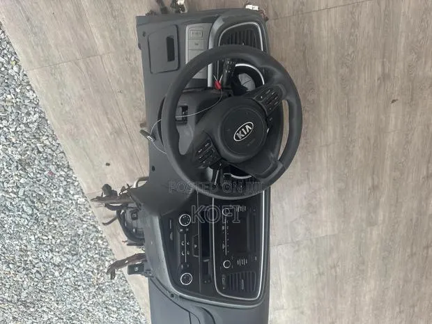Kia Optima Dashboard · Photo 1