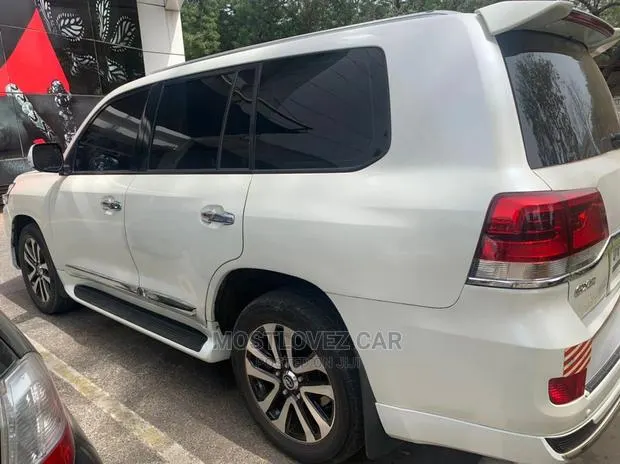 Car Rentals Rent a Land-Cruisers V8 for Your Trips, Weddings · Photo 1