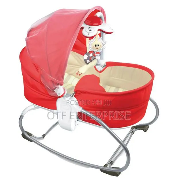 Baby Rocker Bassinet Bouncer · Photo 1