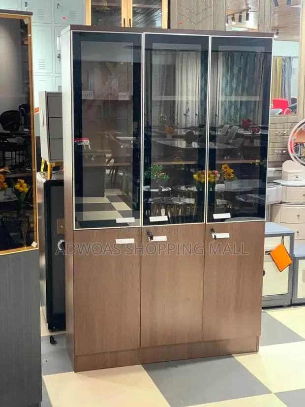 3 in 1 Wooden Cabinet · Photo 1