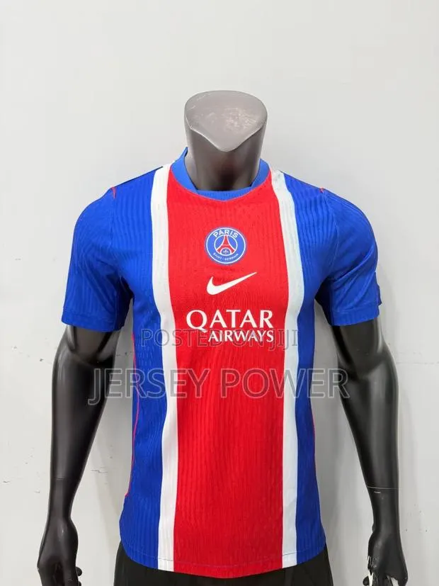 PSG Jerseys Home/Away · Photo 1