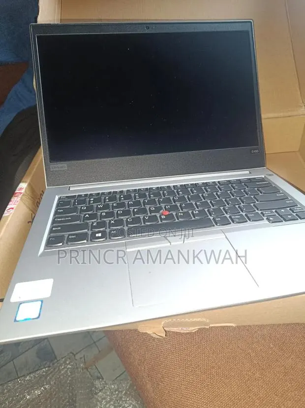 New Laptop Lenovo ThinkPad T14 8GB Intel Core i5 SSD 256GB · Photo 1