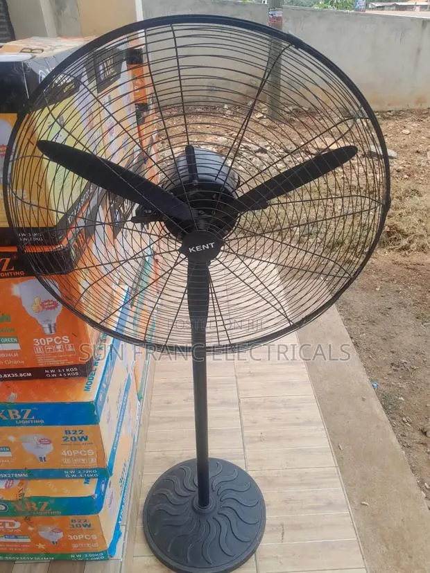 30" Industrial Standing Fan · Photo 1