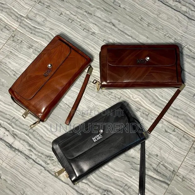 Mont Blanc Pouches · Photo 1