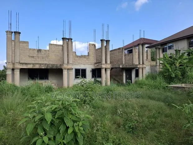 8bdrm House in Sokoban Aboabo, Kumasi Metropolitan for sale · Photo 1