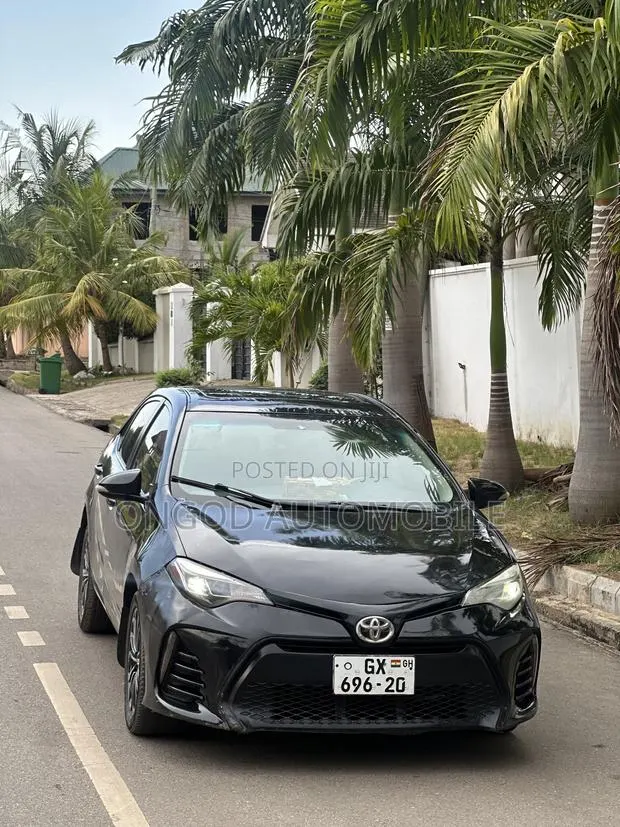 Toyota Corolla S Plus 4dr Sedan (1.8L 4cyl CVT) 2015 Black · Photo 1