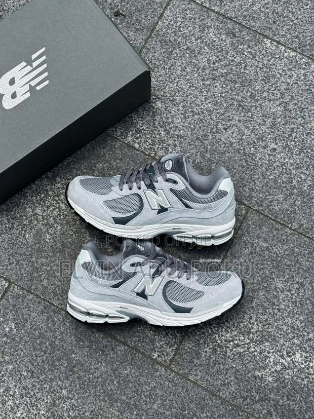New Balance 2002r "Grey" Sneakers · Photo 1