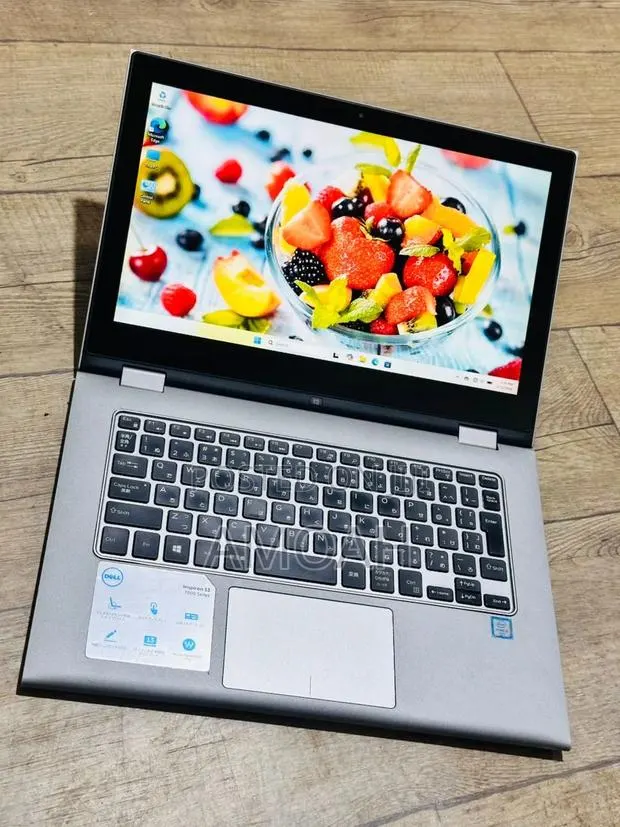 Laptop Dell Inspiron 13 7359 8GB Intel Core i3 SSD 256GB · Photo 1