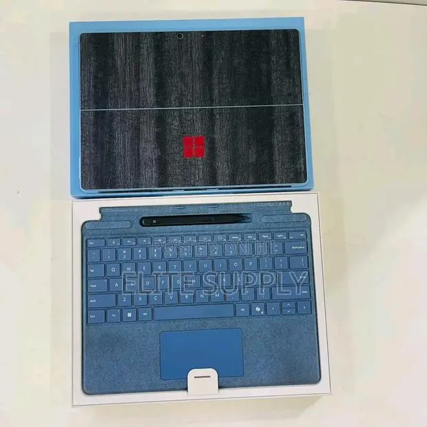 New Microsoft Surface Pro 512 GB Blue · Photo 1